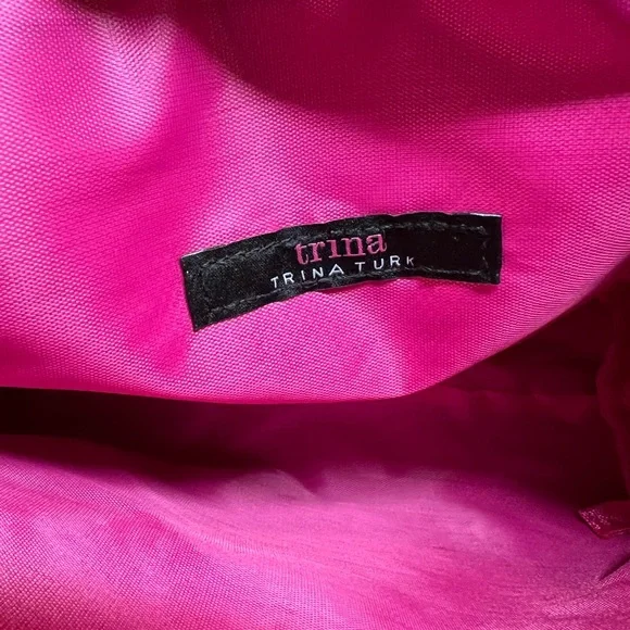 24k Gold Trina Turk Clearance Price is Firm! Travel Bag Gift Natasha Hair Bundle - Picture 4 of 16